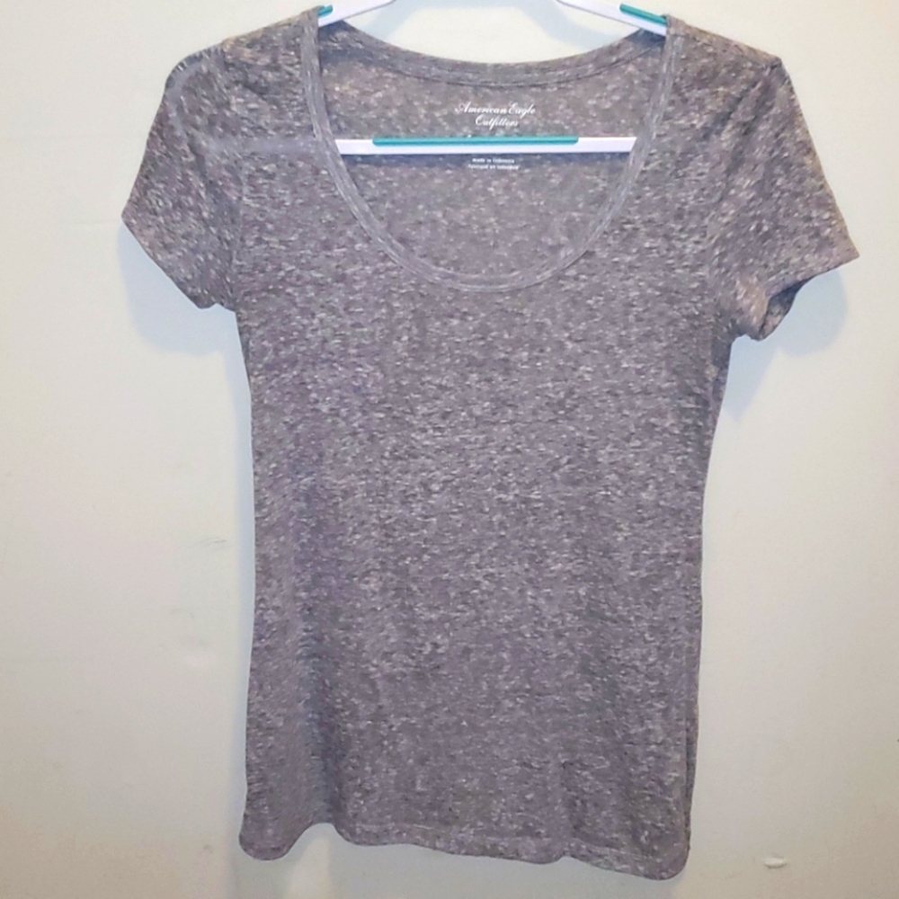 American Eagle Favorite Tee